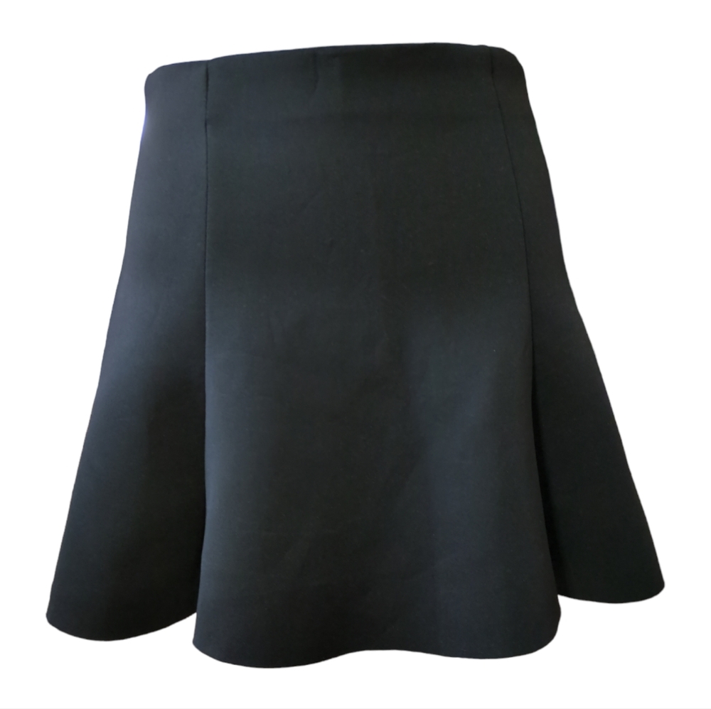Guess skirt color black size S